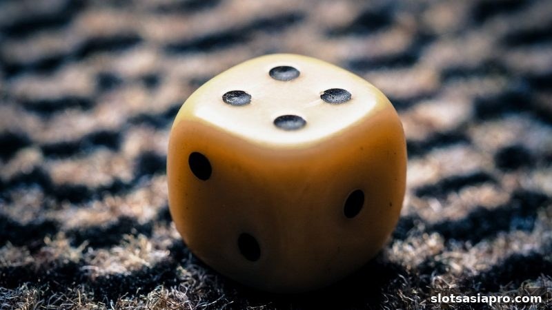 电子游戏平台上的热门号码真相：理性拆解炸金花与双色球的随机陷阱