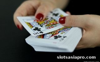 电子游戏平台牌九博弈之道：从入门到精通的核心策略与极限打法
