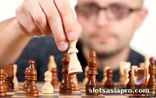 电子游戏平台视角下的围棋AI革命：智慧博弈的新篇章